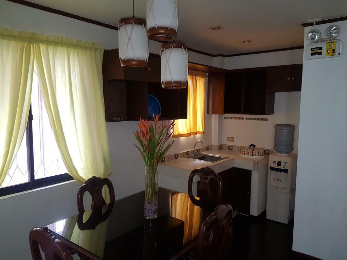 Joyful Island Hostel Lapu-Lapu City Exterior foto